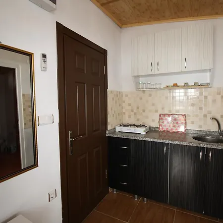 Motel Avsa Berivan *